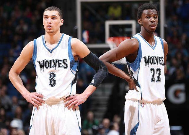 詹姆斯17投4中，纪录被终结，险成输球罪人，最后一传将功补过