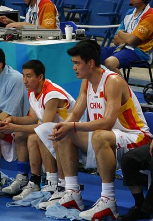 最后时刻连续3记关键三分！姜伟泽15中8&三分10中4轰下22分